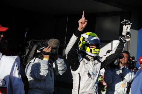 Jenson Button vandt sammen med det nye Brawn Grand Prix team årets første Formel 1 løb, der samtidig var teamets debutløb!